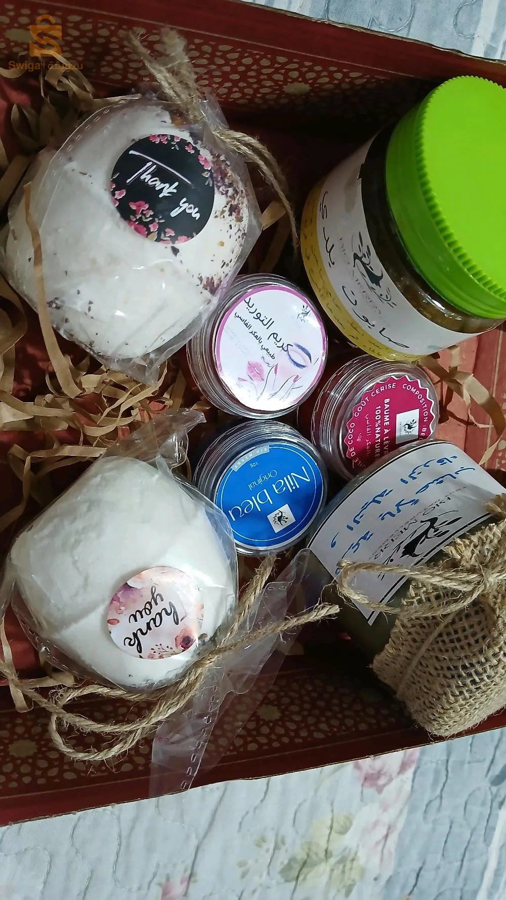 بوكس مواد طبيعية خاصة بالبشرة و الجسم