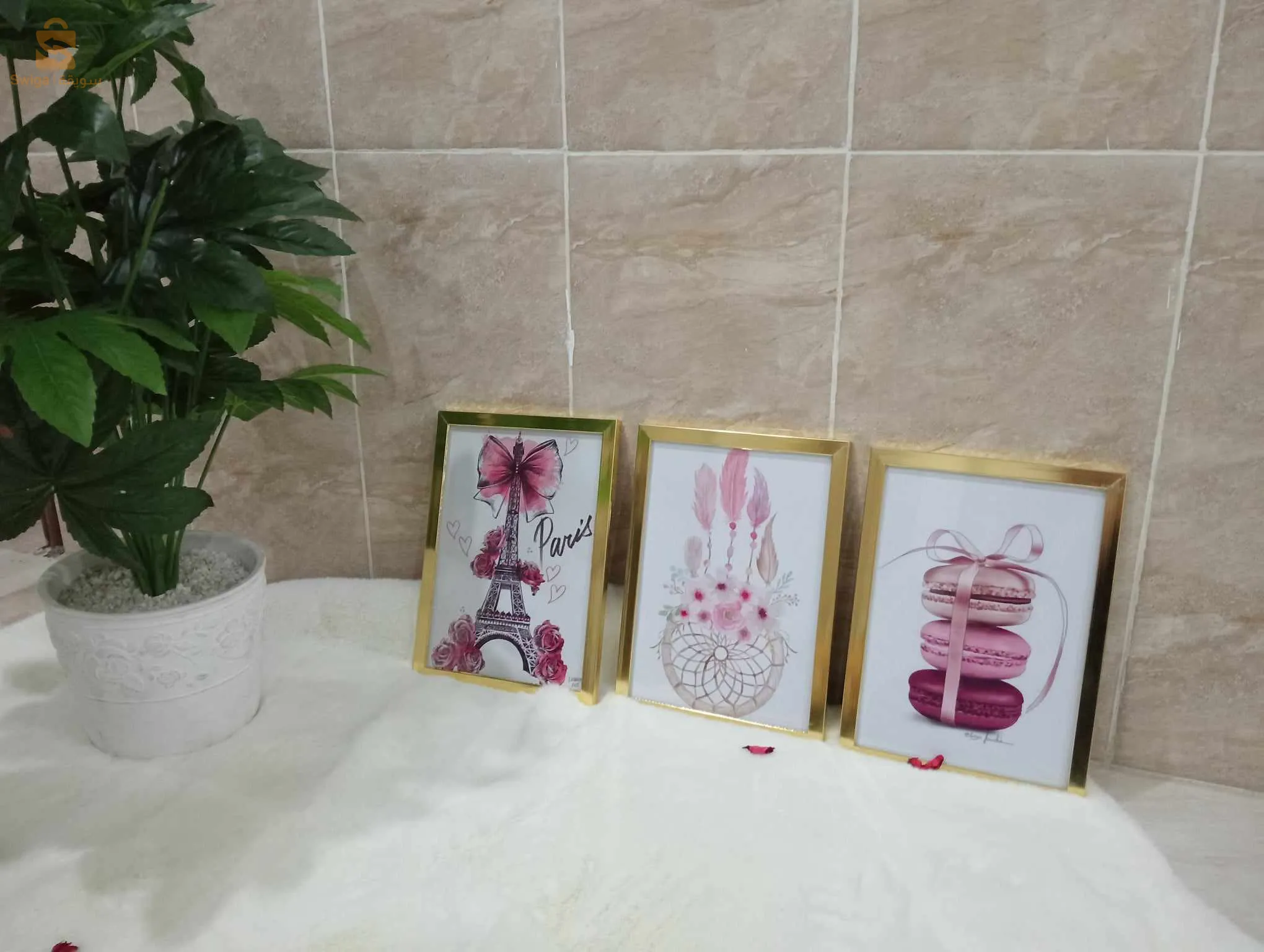 كادر للزينة