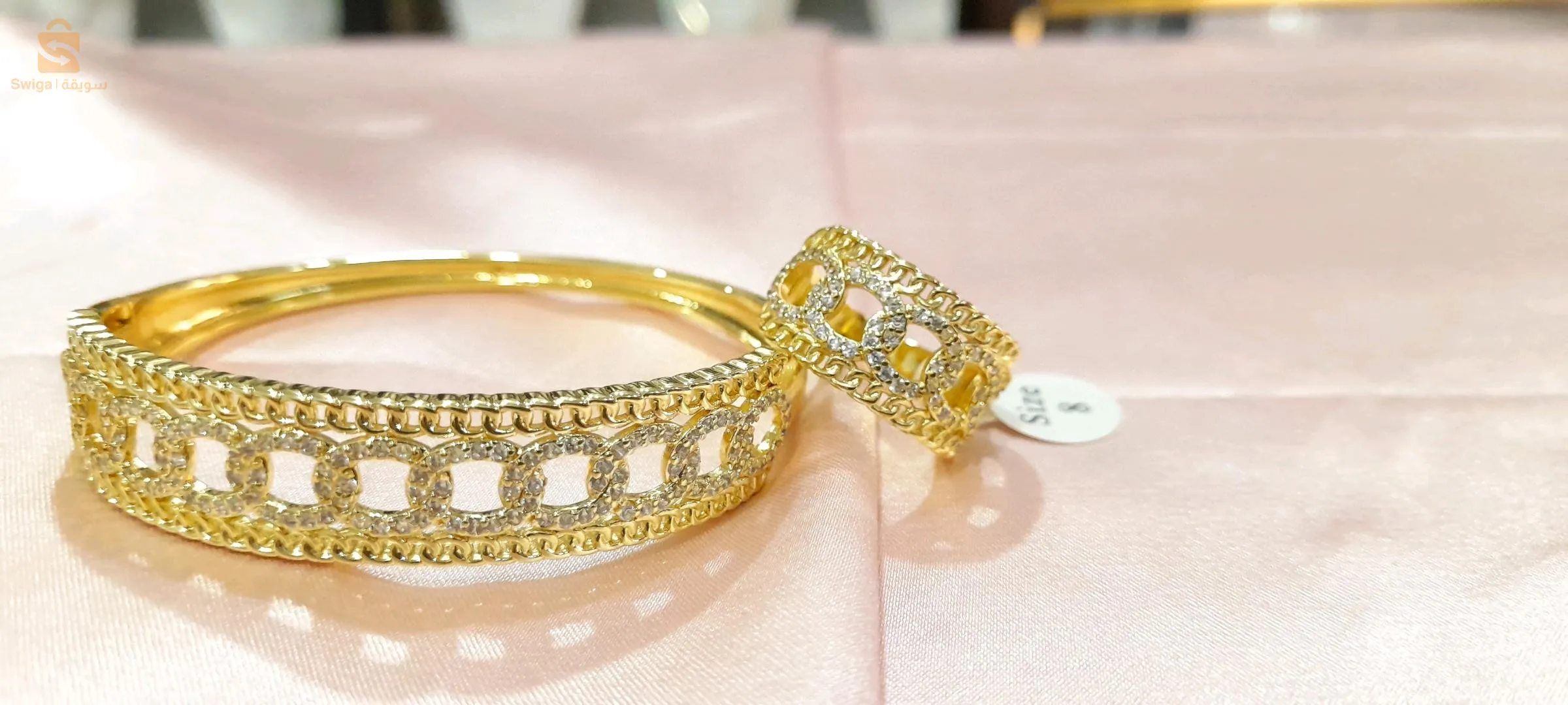 باسلي بلاكيور مثيل