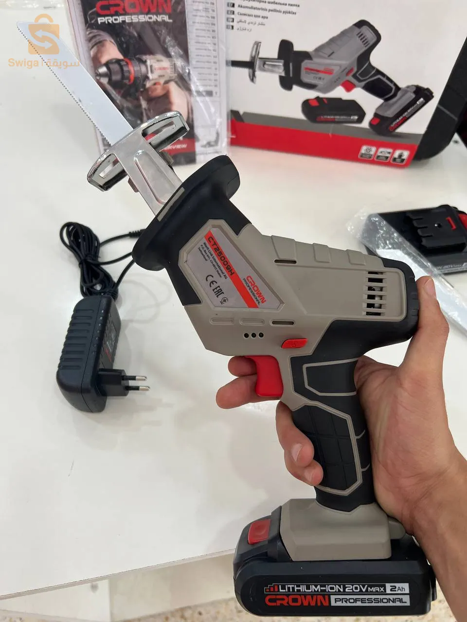 CT25009H Crown  Scie Sabre 20V $🤍🤍