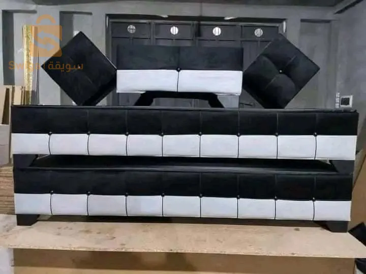 Toiles, tableaux, tableaux et Port Chaussures, bon bois de cheminée et décorations pour la télé