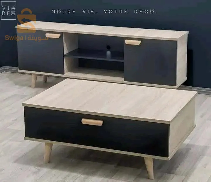 Canvases, tables, tables, and Port Chaussures, good firewood and decorations for the TV