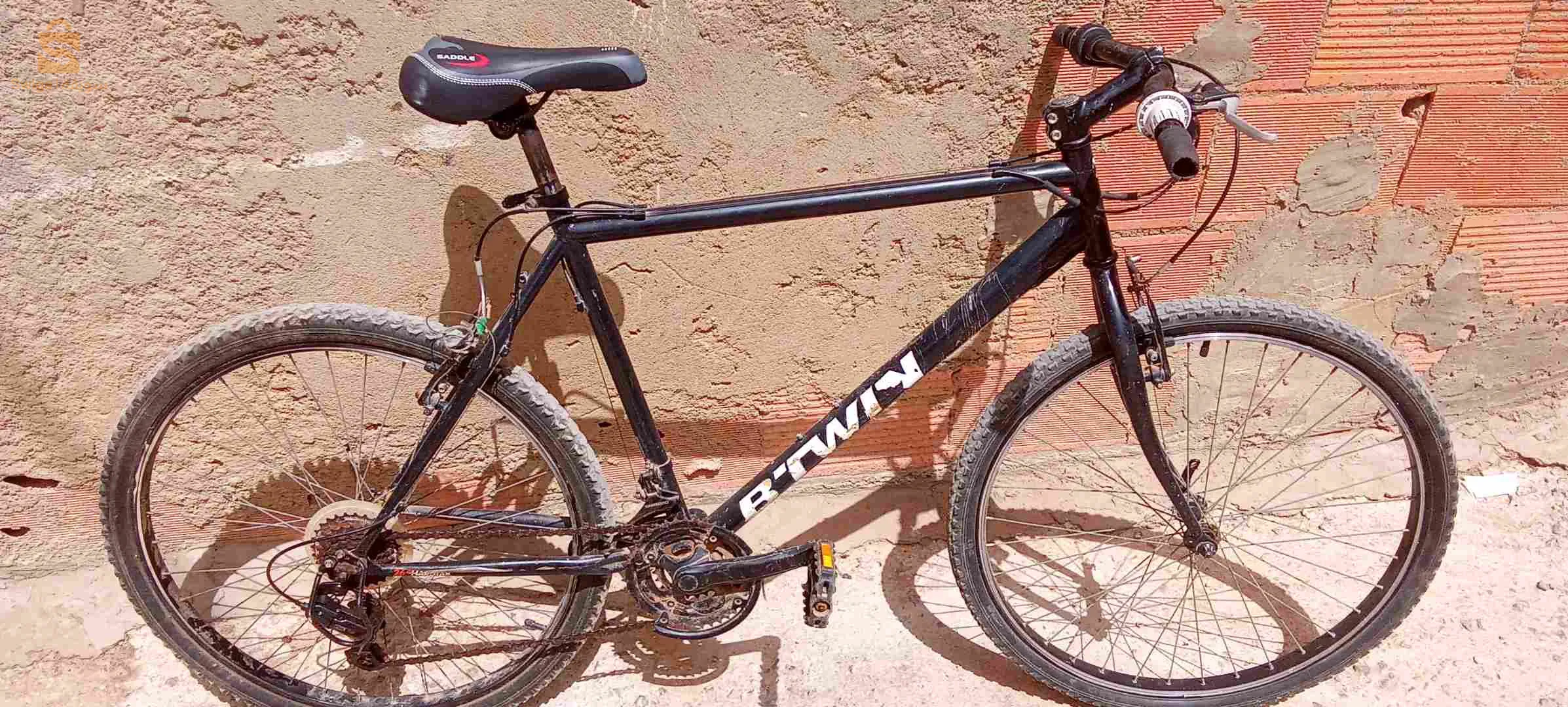 دراجة هوائية من نوع BTWIN