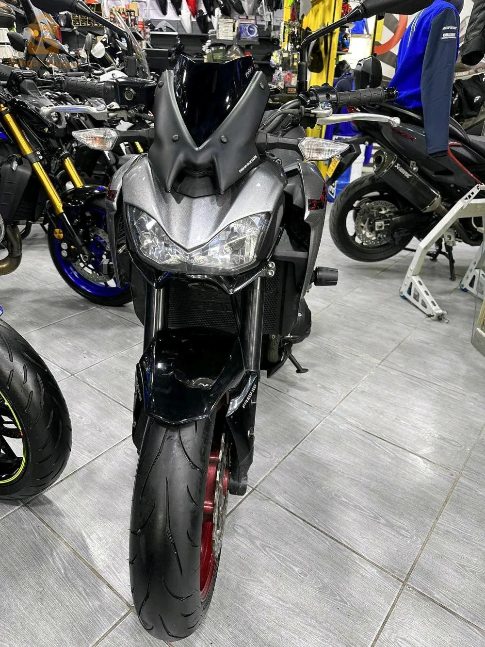 سلام خاوتي كاين z900للبيع نضيف  دوبل دوسي دوبل كلي معمر من كلش شاري يعيط 0662130997