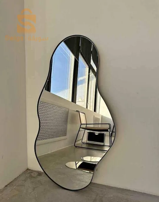 مرايا مضيئة