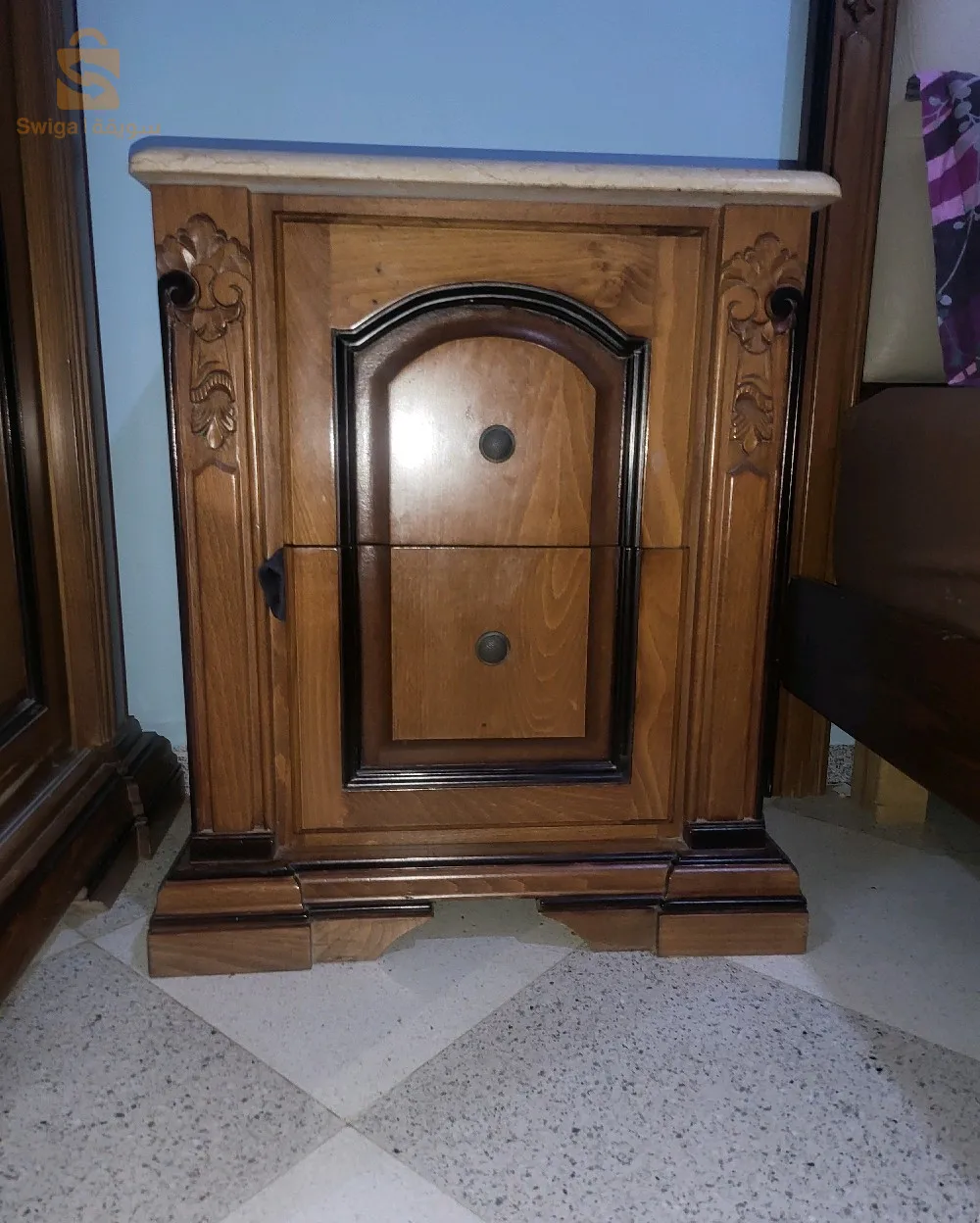 bedroom has beech Woods