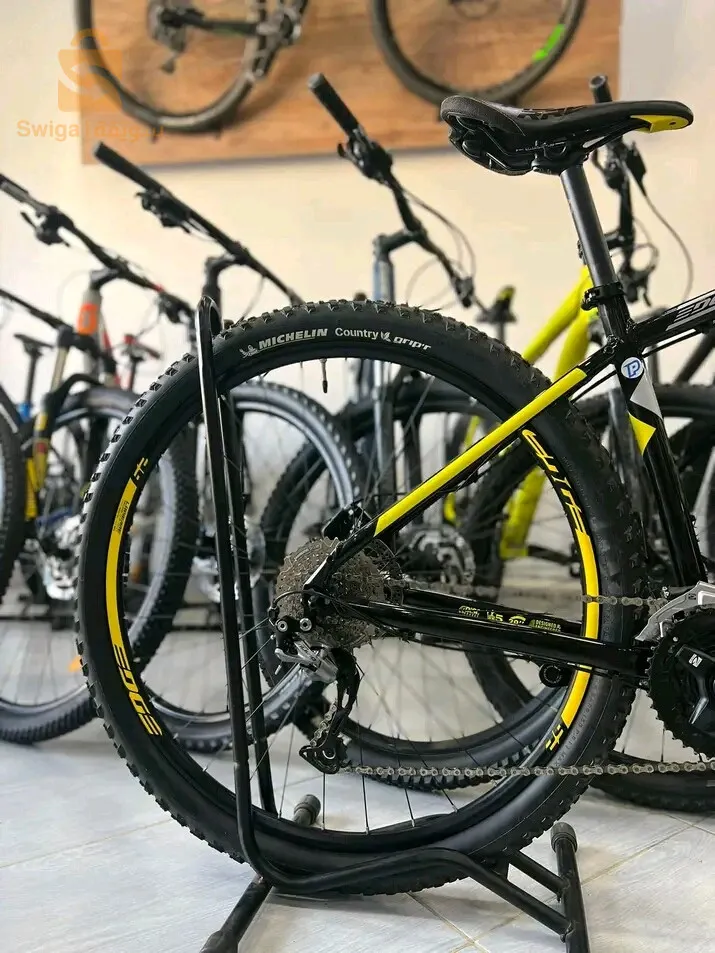 دراجة هوائيّة صنع فرنسي كل شئ اصلي