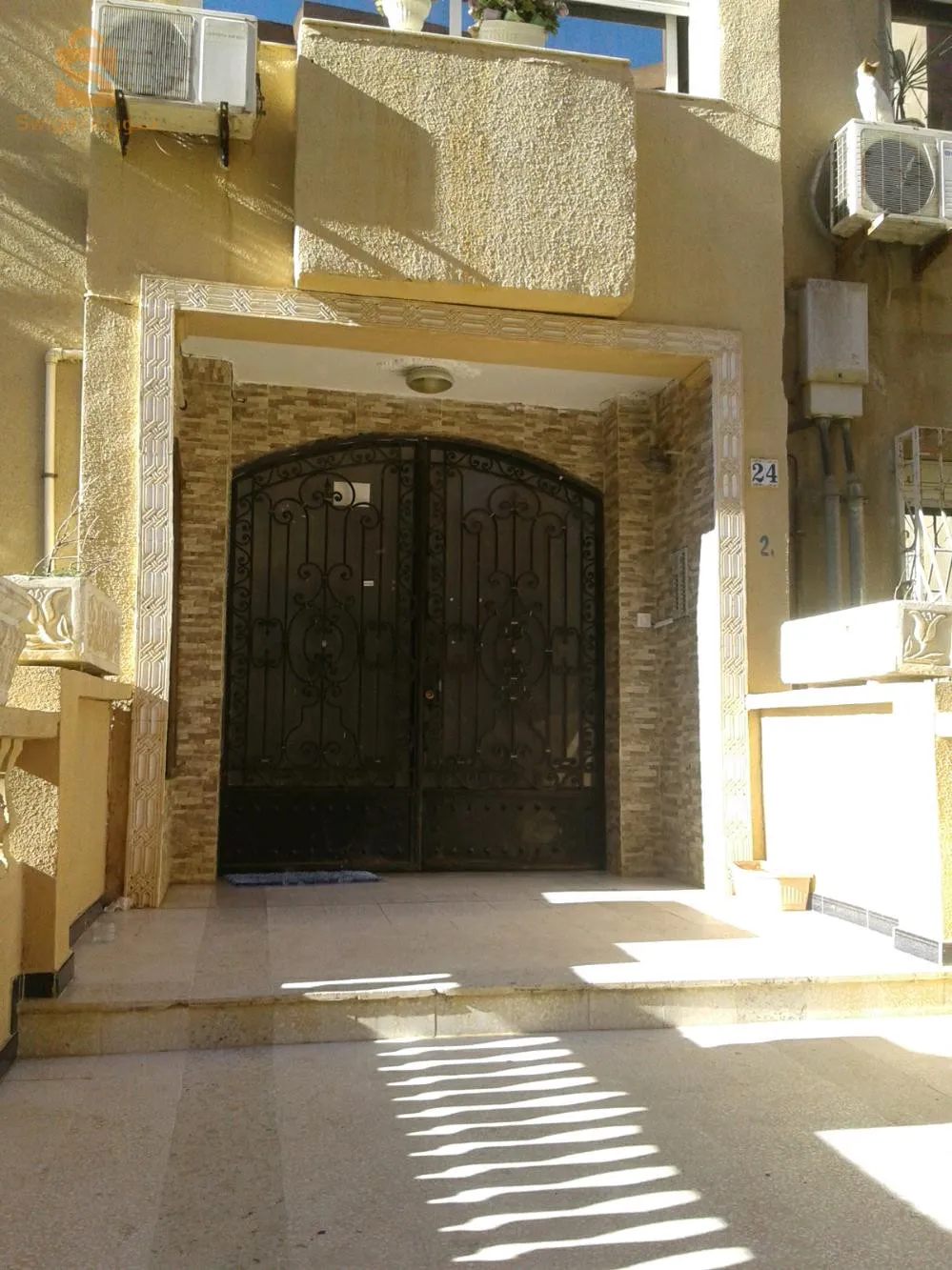 vends appartement avec grand garage