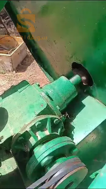 آلة رحي الاعلاف و التبن و الاغصان broyeur aliment
