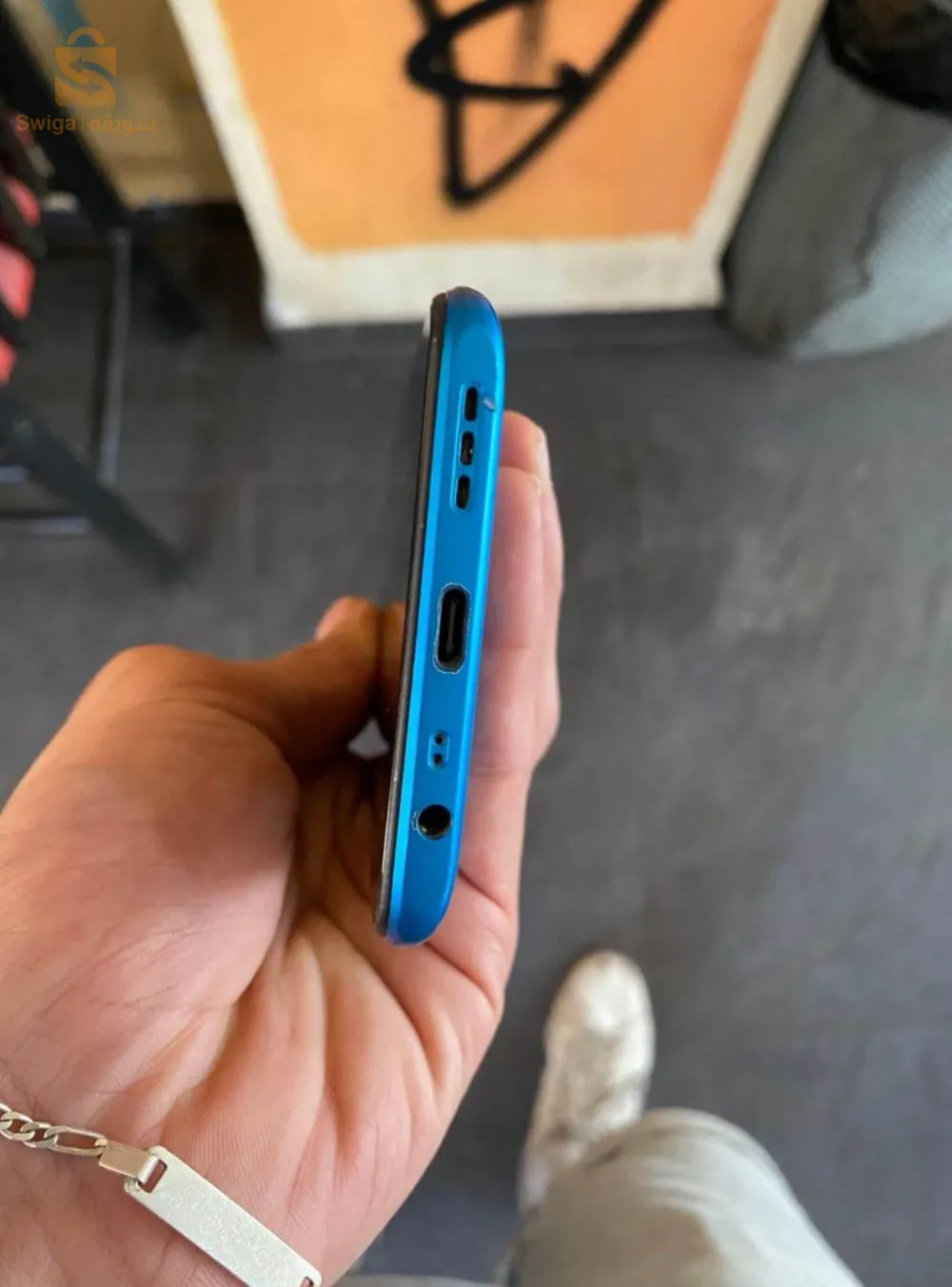 Redmi 9 Global version (rare version) 
3GB RAM/32GB ROM
Ocean green