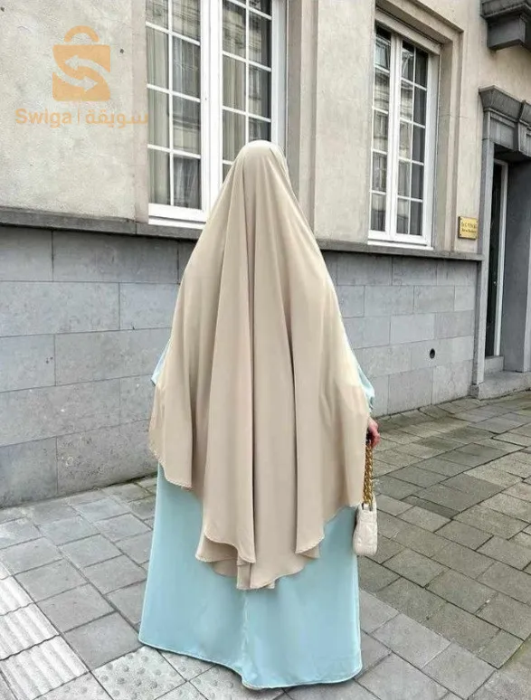 بيع جبة نسائية 
حقائب
احذية