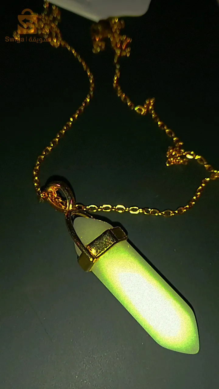 قلادة السناء الورقاء تضيء في الضلام 🤩 🌌 باقل الاسعار جملة وتجزئة مرحبا بكم جميعا