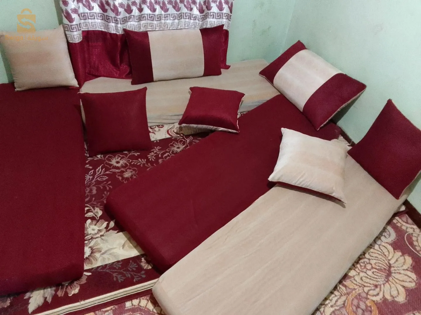 صالون + المخاد (10 مخدات)