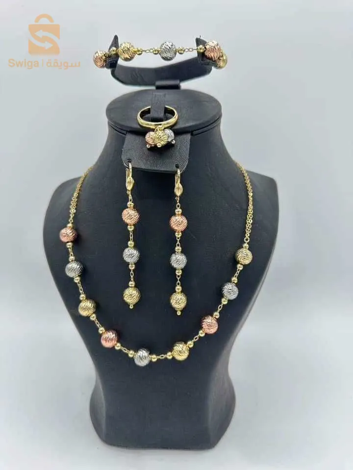 A jewelry set