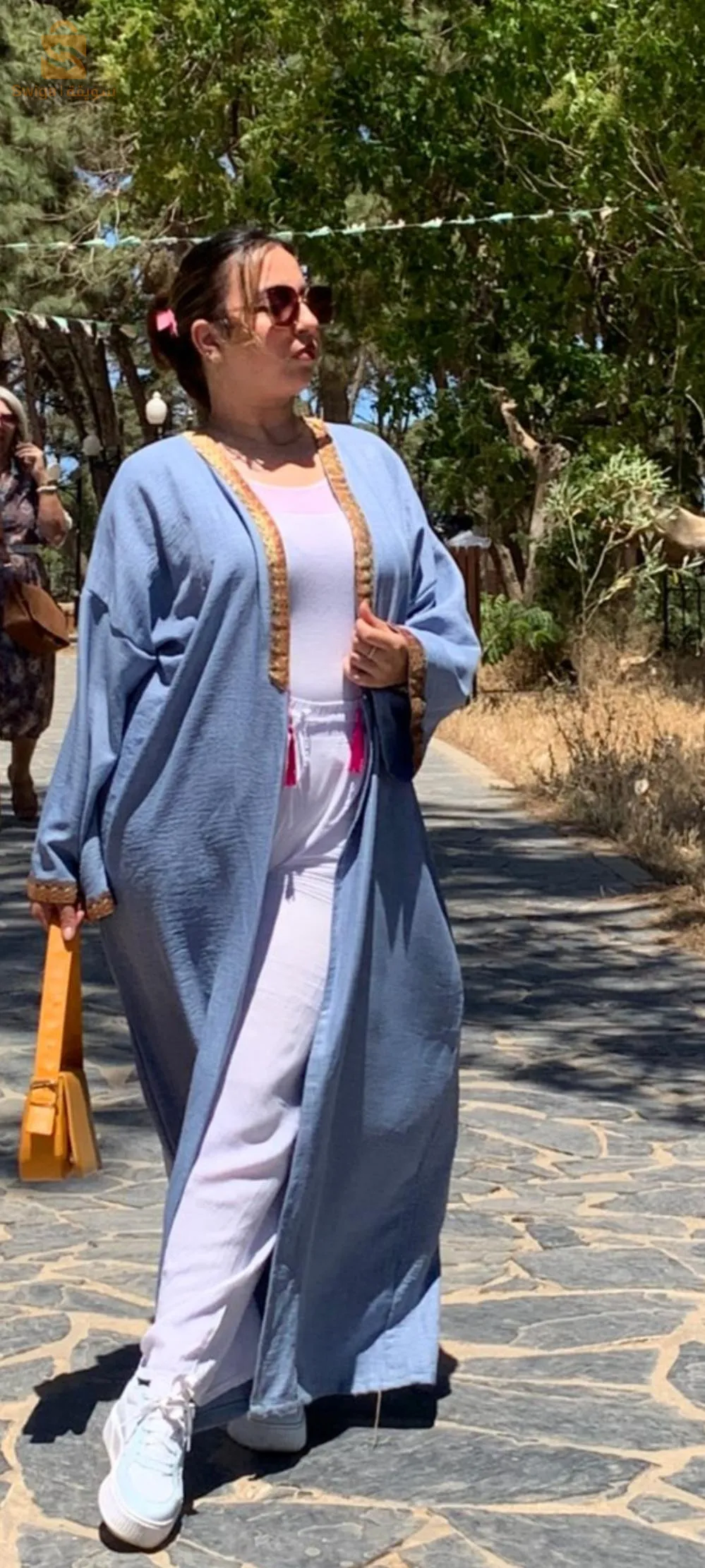 كيمونو  عباية