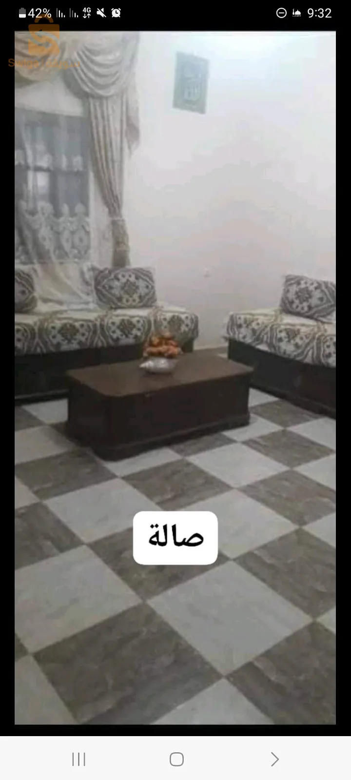 حوش فالحاسي حي بوعمامة وهران  فيه قراج و 2 شنابر و أوول و كوزينة وصالة و حوش و دوش وتوالات