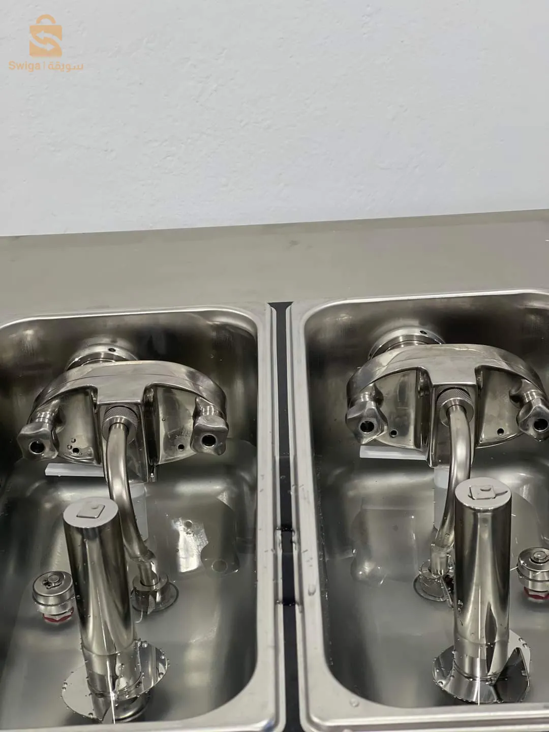 مشينات صنع مثلجات في حالة جيدة جيدا