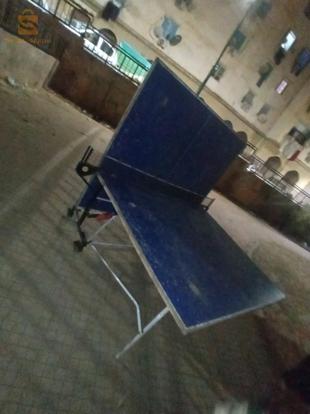 طاولة تنس من صنع ألماني