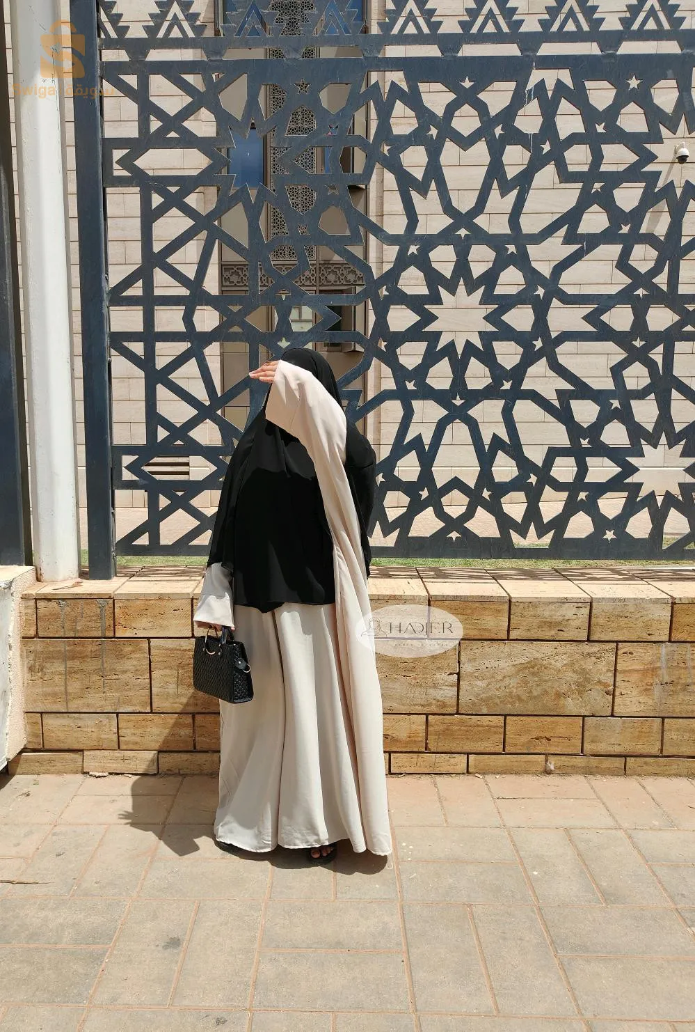 حجاب فضفاض مع إسدال طويل ✨️