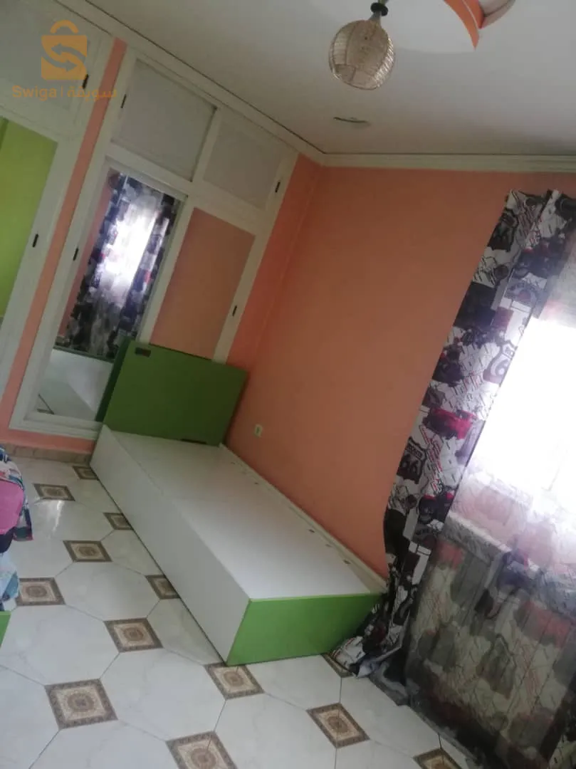 01 milliard 300 million