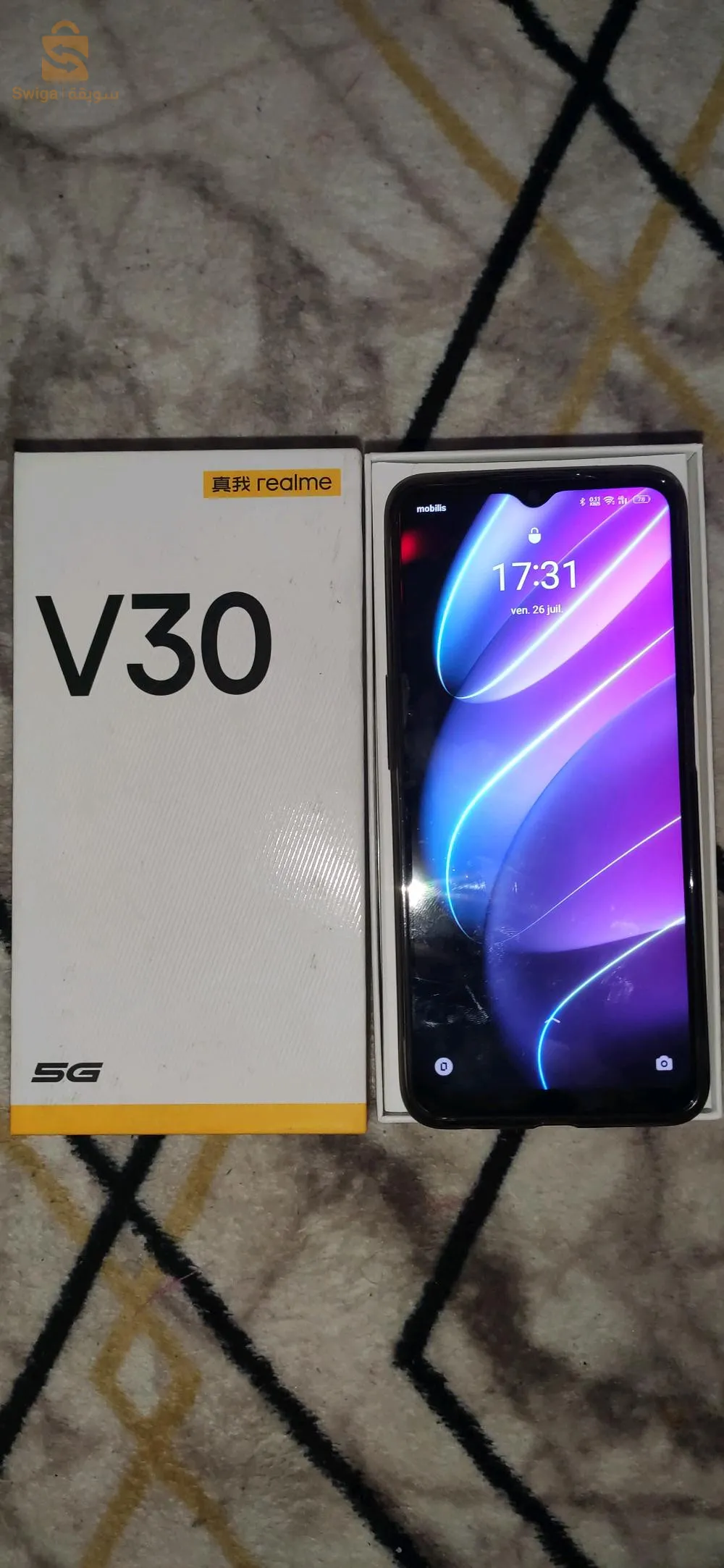 realmi V30 avec la boîte 4/128