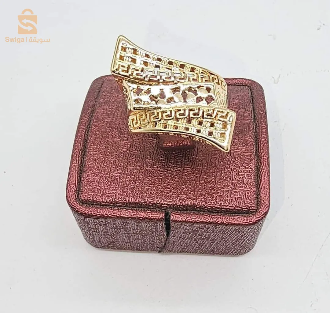 خاتم بيراميد