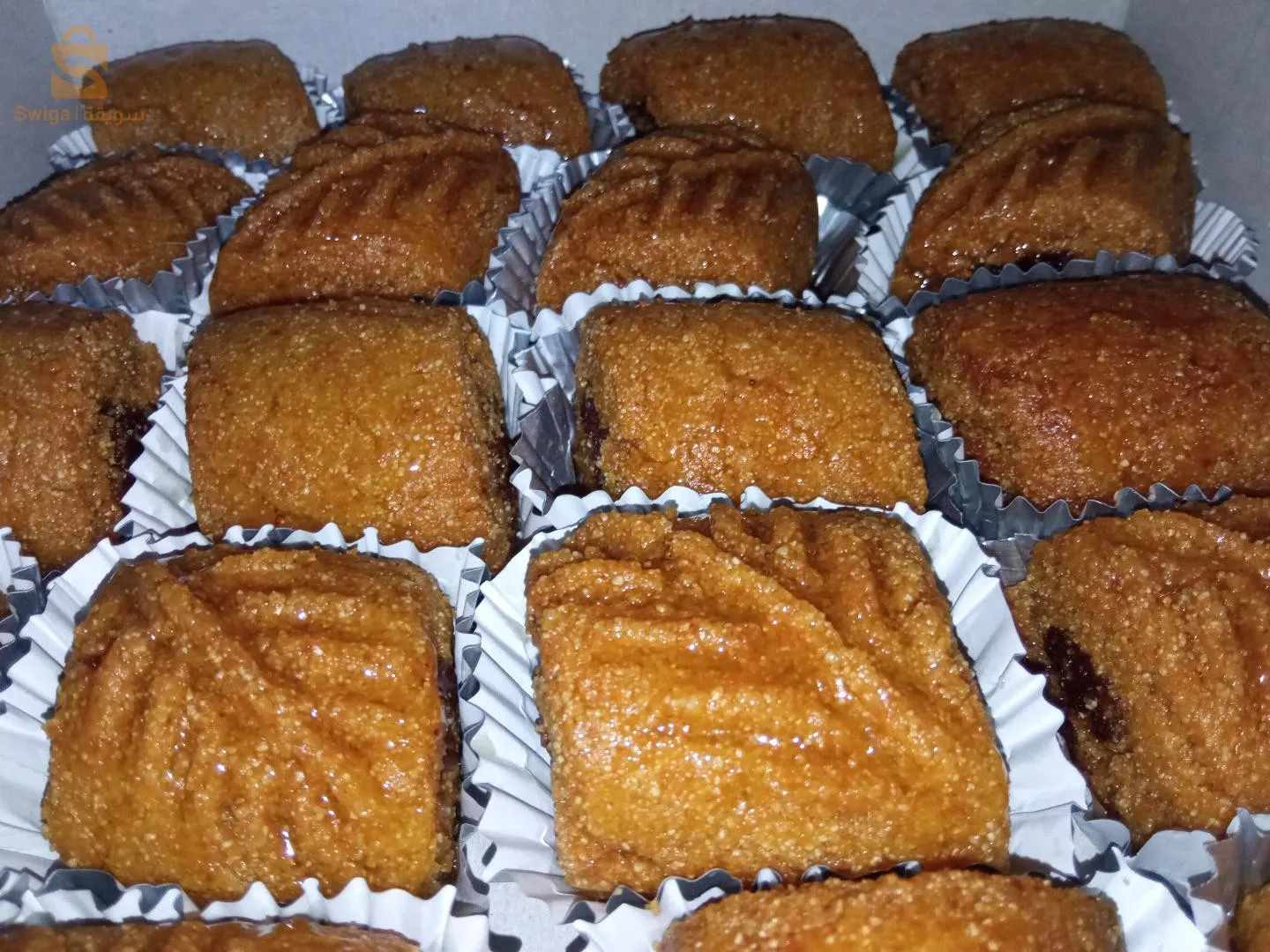 سلطان المائدة مقروط لعسل