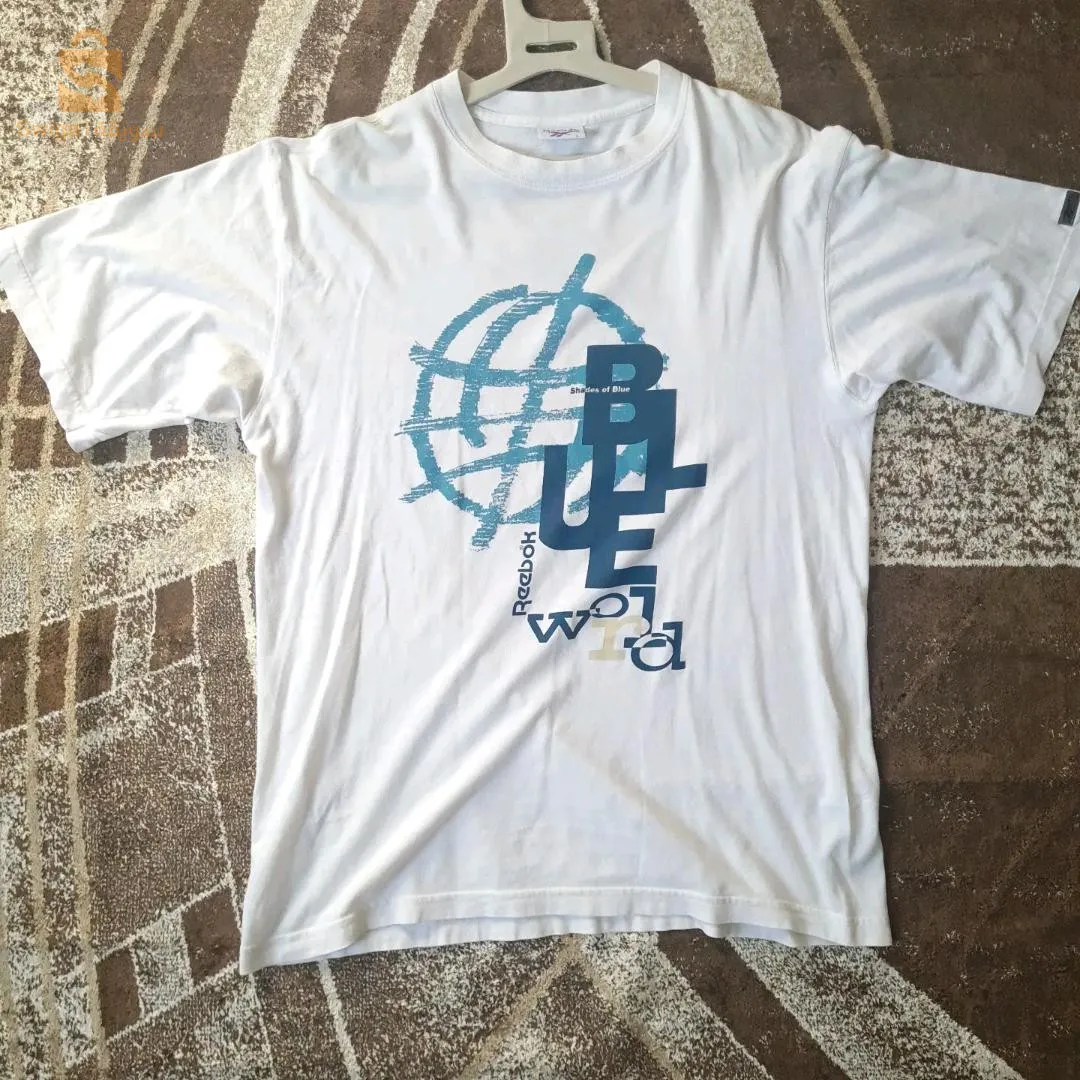 Reebok authentic t-shirt