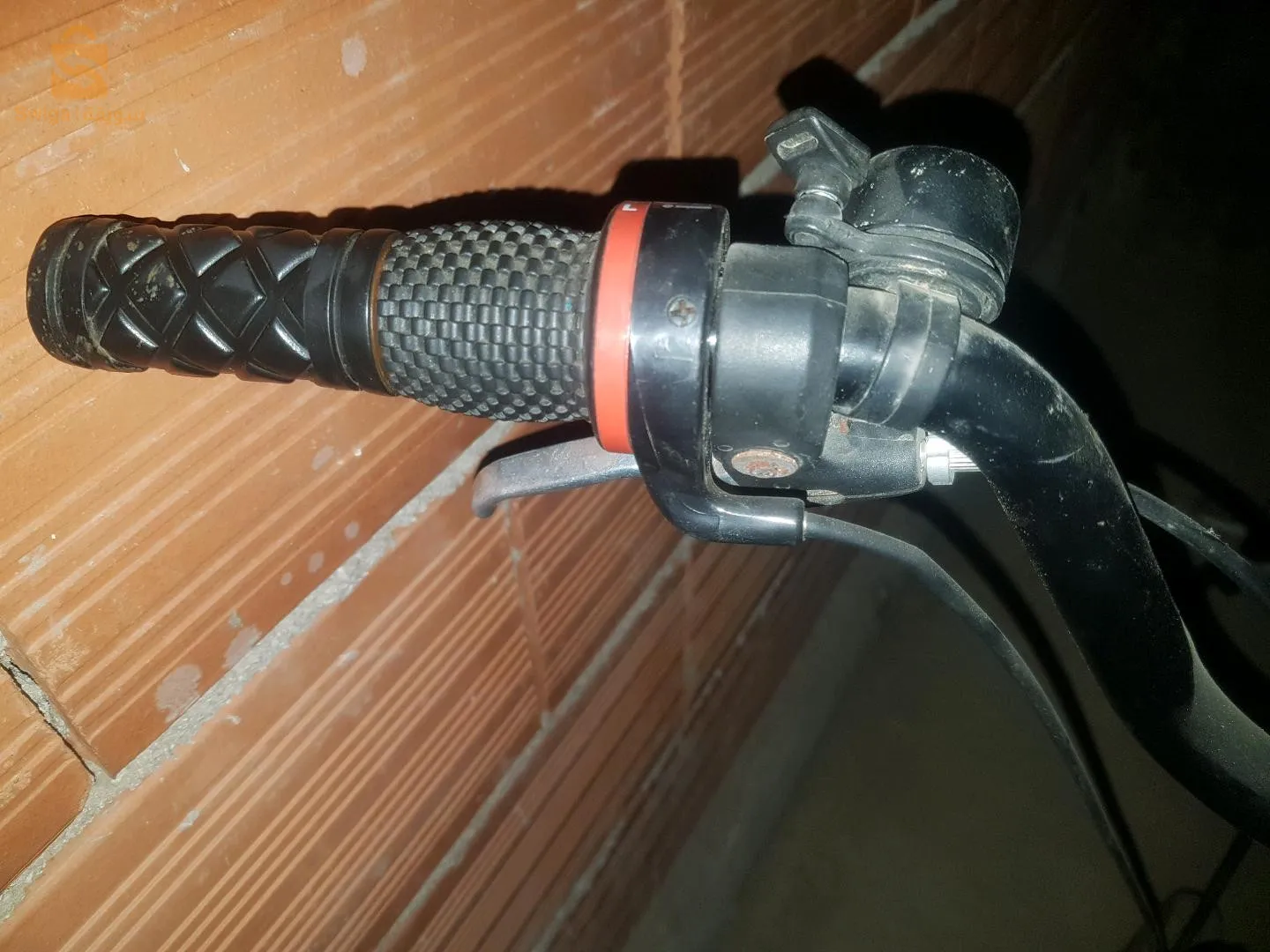 فيلو تطبق نظيفة بزاف وفيها لفيتاس للبيع ب زوج ملاين وميتين فقسنطينة