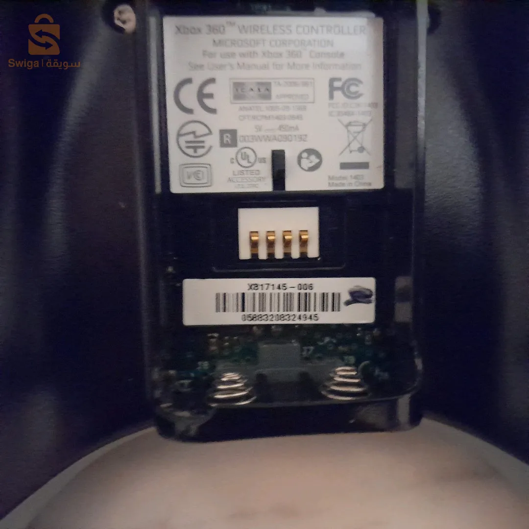 xbox 360  250jiga  فيه 32لعبة مقليتشي .ومفلاشي .فيه قاع دوزانو