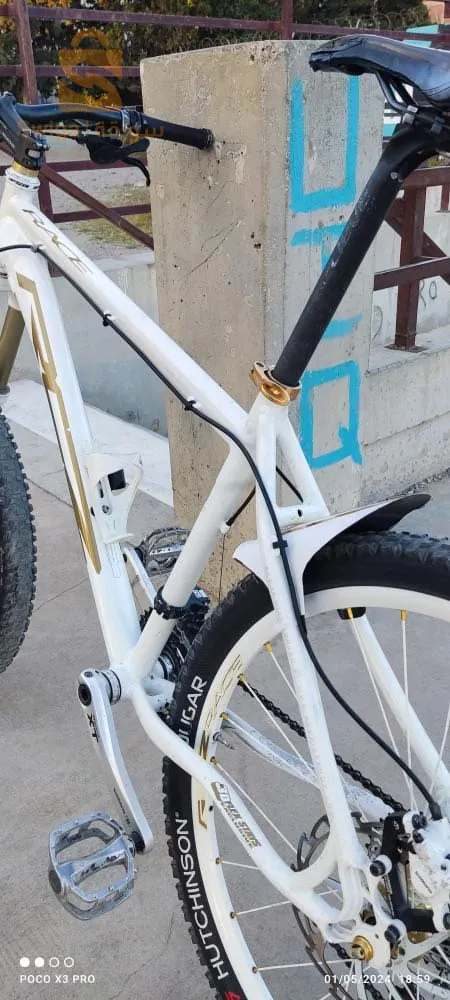 Prix 5m
Vélo RCZ ndifa 9/10 koulch original ta3ha 5asha plaket aryar brQ
Tail M 26