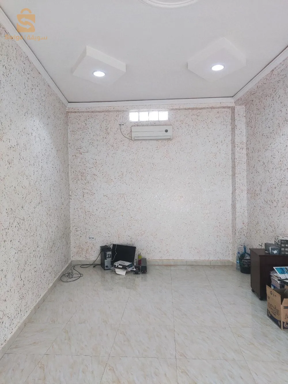 حي 1850 سكن بقرب محل كوندور و المخبزة و شروم اوتو الطاهر حاسي مسعود