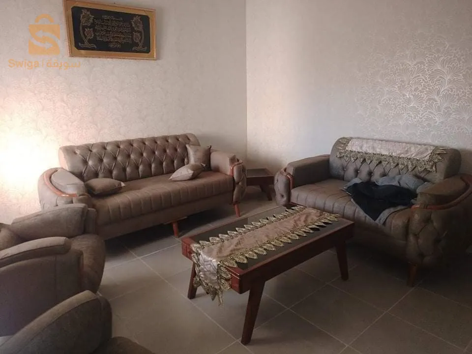 شقة 4غرف  مجهزة