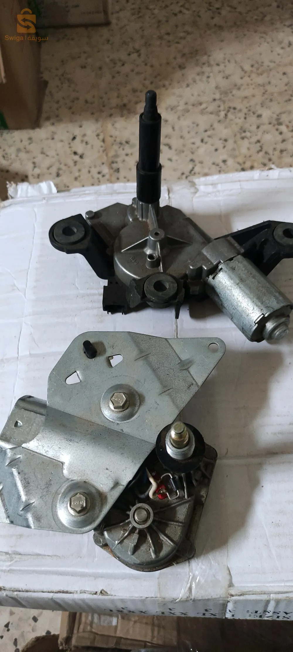 بيستو بيالة كمودو موتور سويڨلاس رونو 
  ميموار شيري