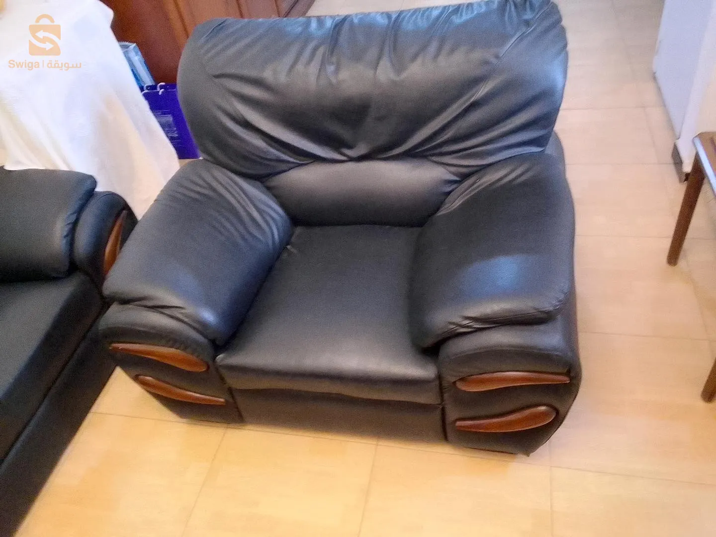 Salon semi cuir noir 5place