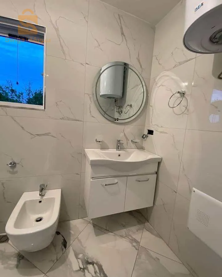 Installation de conduites d'eau, de gaz, d'égouts et de chauffage central