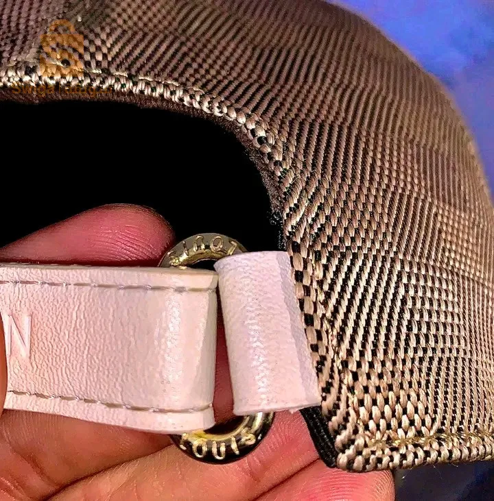 كاسكيط Louis Vuitton