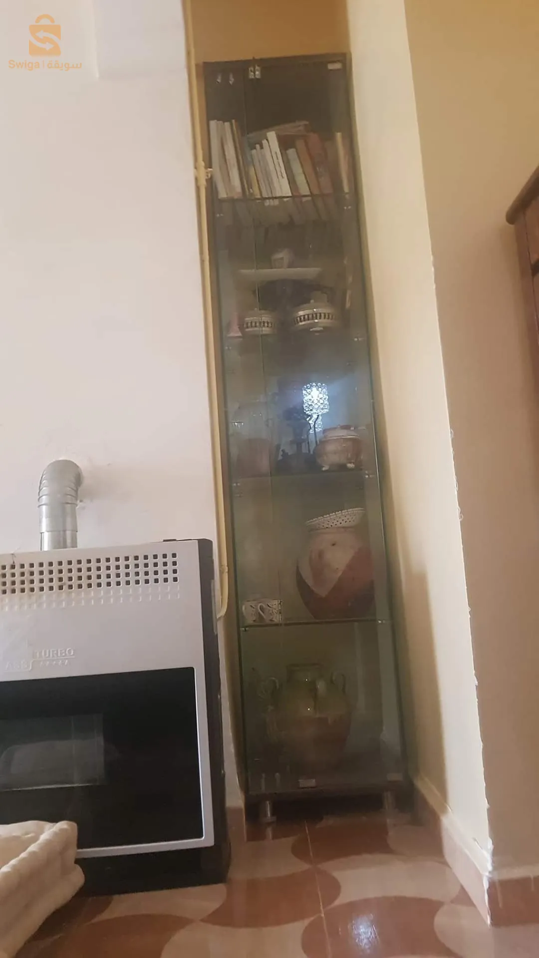 خزانة زجاجية