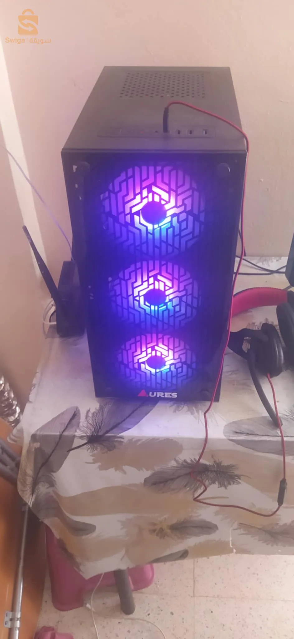 كمبيوتر طابلة شامل لمعضم اكسسوات