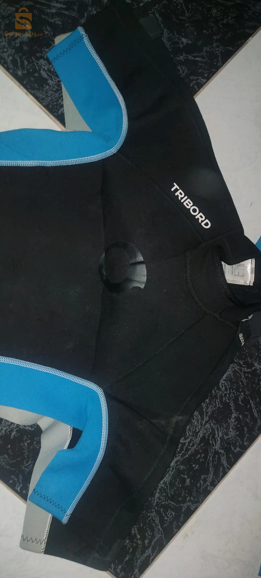 بذلة السباحة