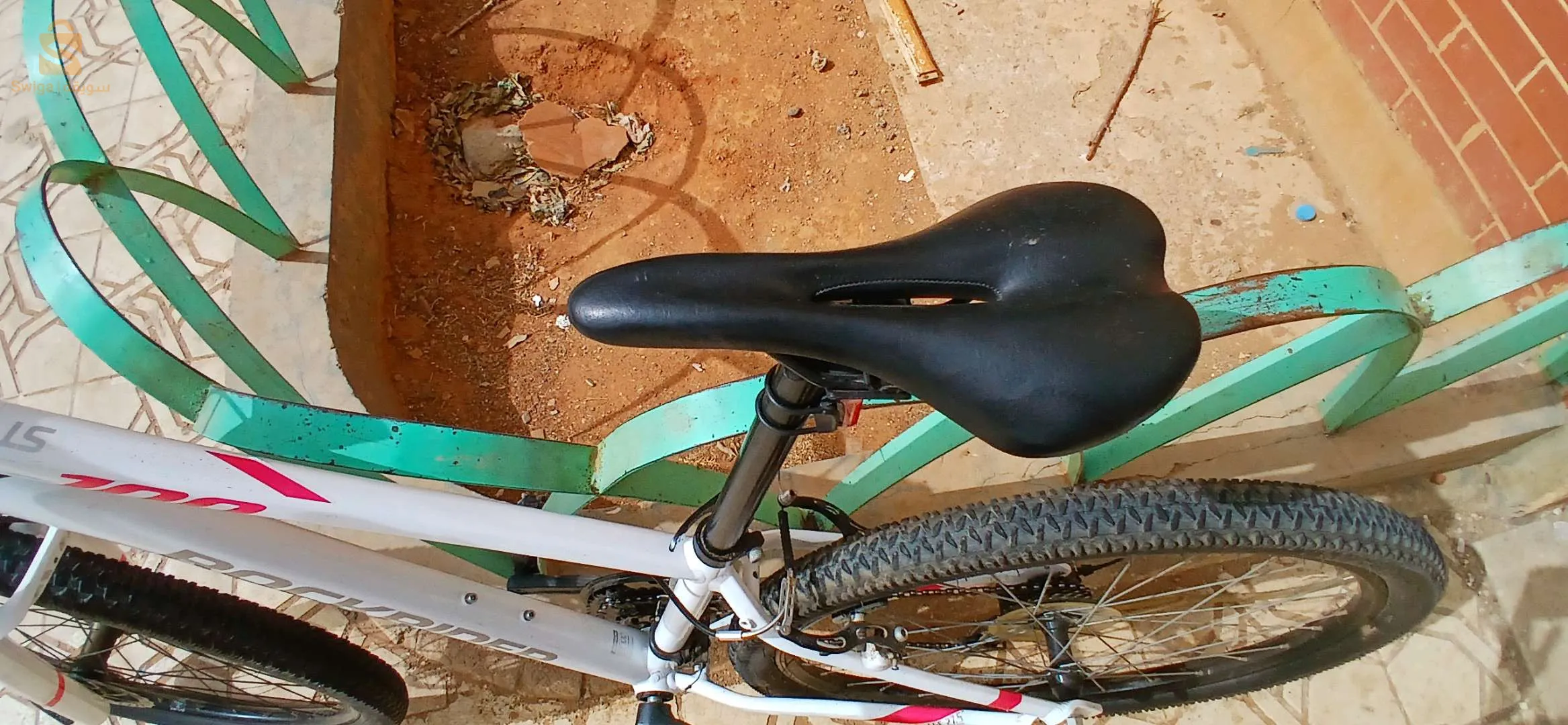 btwin. rockrider st100