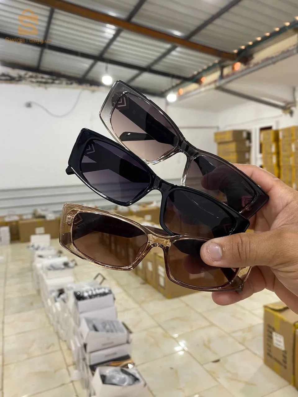 Vente de lunettes de soleil et de lunettes de vue