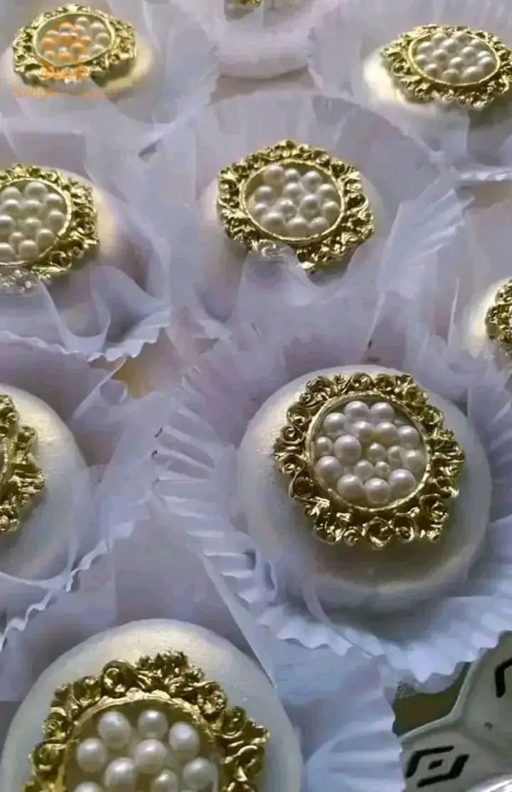 الطلب تواصل معي