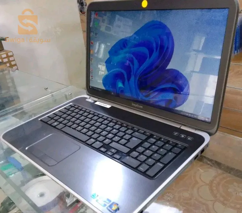 جهاز نظيف نوعية Dell
Processeur i5-3210m /3em (2.5Ghz )
 Écran 17.3" full HD 
Ram 4 Gb 
Disque dur   500 Gb - HDD 
Graphique intel hd Graphics 4000
+ Nvedia GeForce GT 630 m
Batterie 🔋2h 
Chargour original Dell 
Windows 10/64 bit