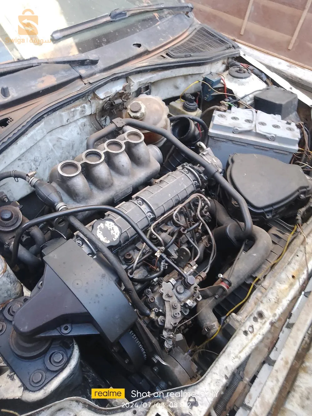 سيارة محبتش تنوض راهي حبسا بدلتلها لشان صرا المشكل معلاباليڜ وش بيها   عطوني 33مليون