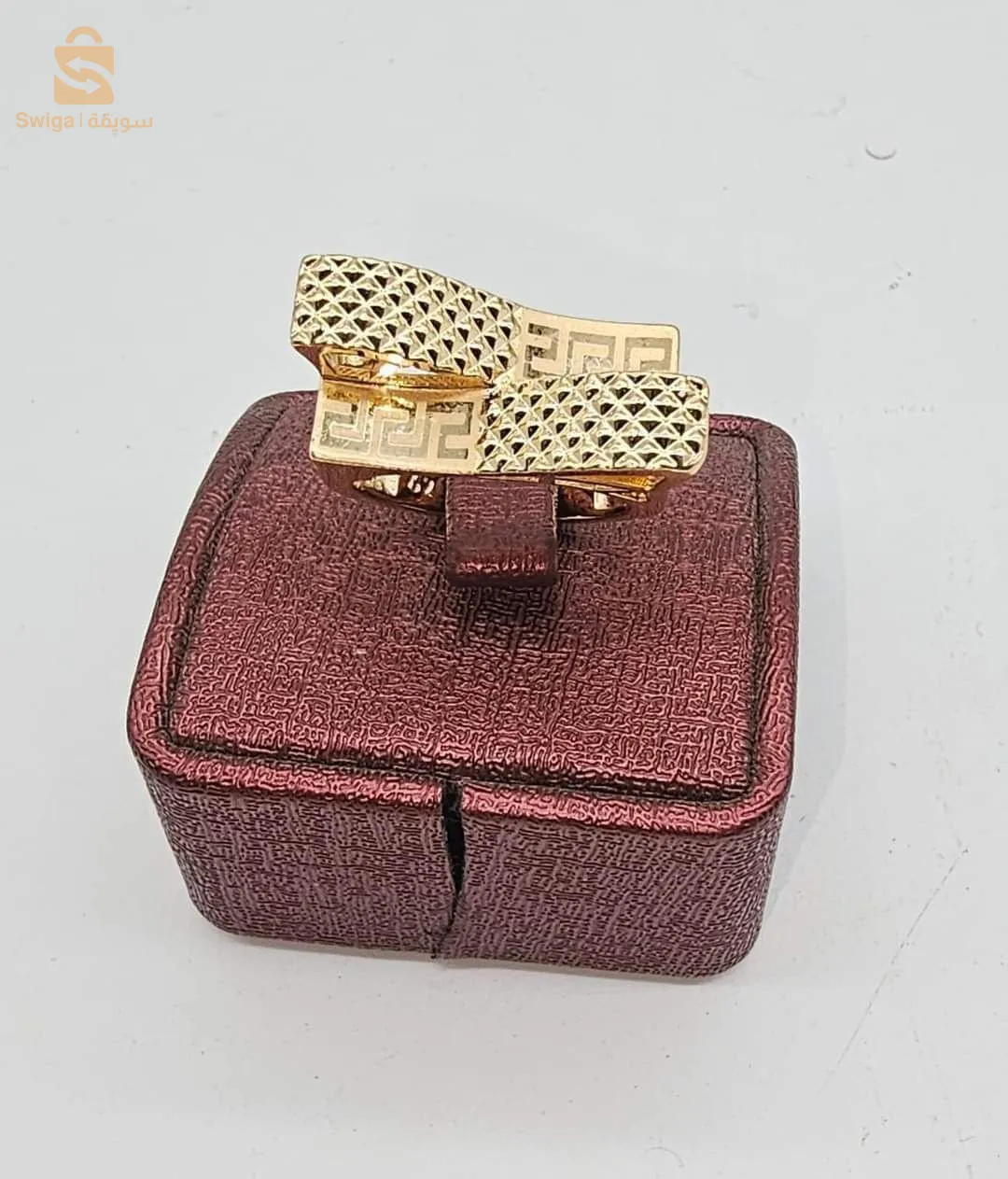 خاتم بيراميد