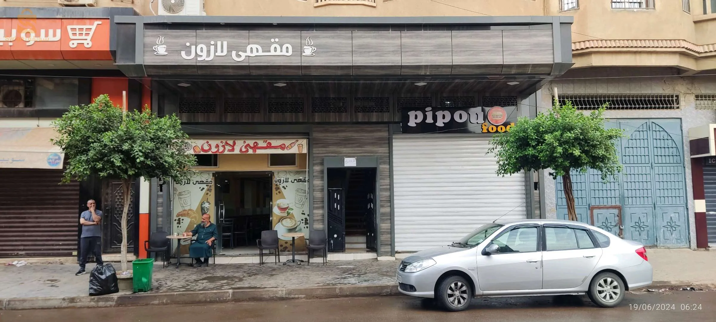 المحل عبارة عن سدة للكراء