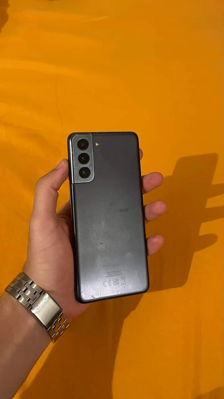galaxy s21 double sim 
8/128g