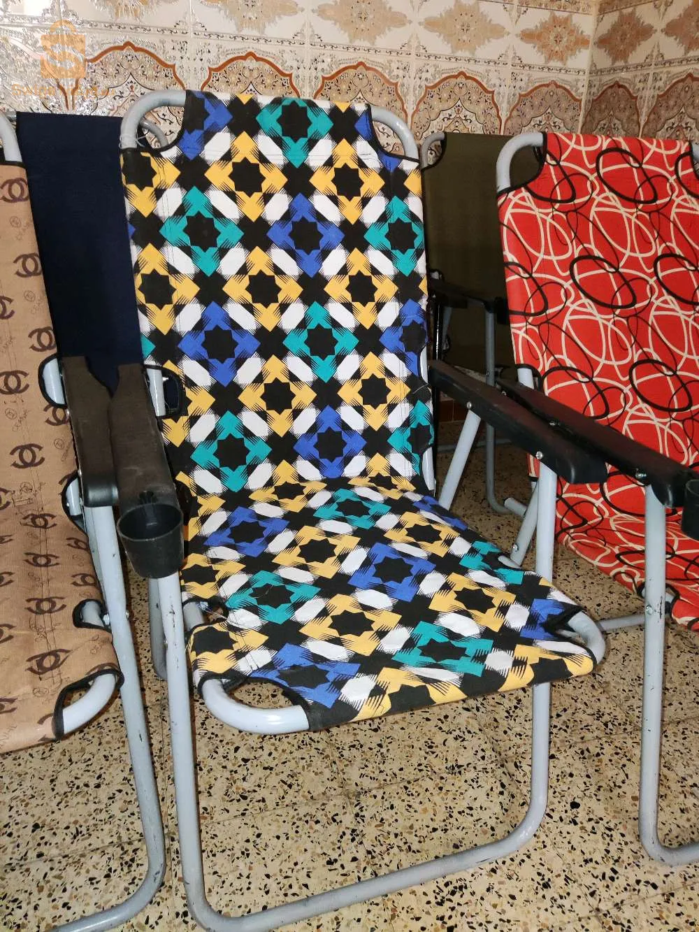 chaises longues