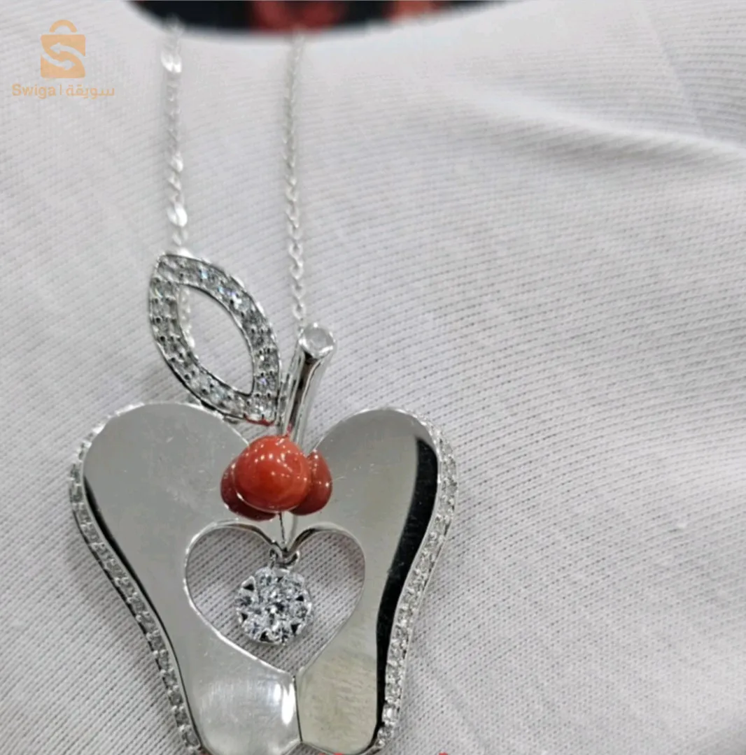 مجوهرات من المرجان الأصلي و الفضة الأصلية